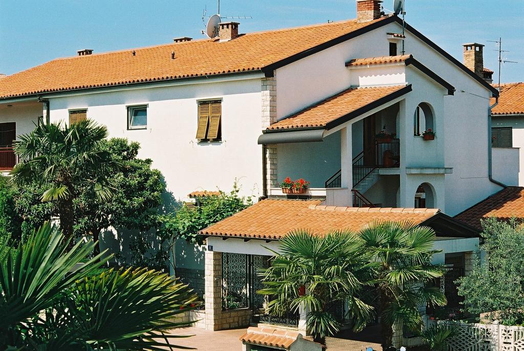 Apartamento House Monika Poreč Exterior foto